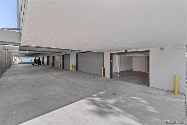 Building Photo - 4921 Lowell Blvd