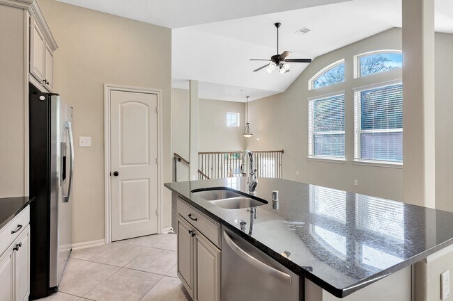 Building Photo - 222 Cheswood Forest Dr