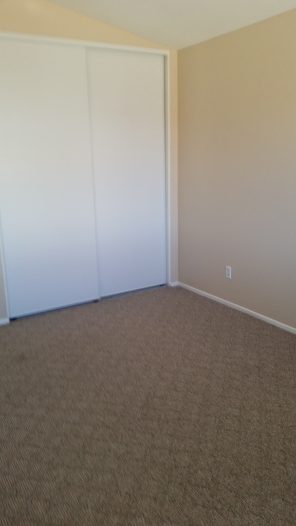 Building Photo - POOL FOR THE SUMMER! SPACIOUS 4 BEDROOM 3 BATH EAGLE RANCH HOME