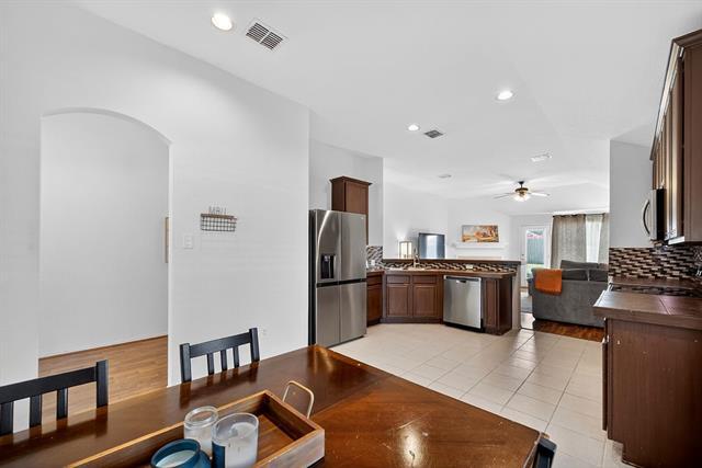 Building Photo - 1245 Mountain Peak Dr