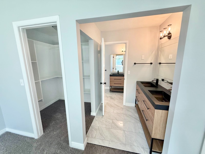 Building Photo - 8335 S 1050 E