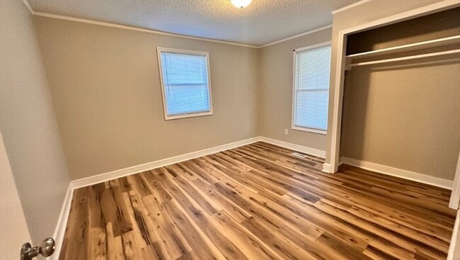 Building Photo - Modern Comfort Meets Nature — 2-Bed, 1-Bat...