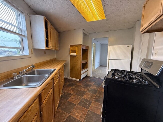 Building Photo - 138 Wall St