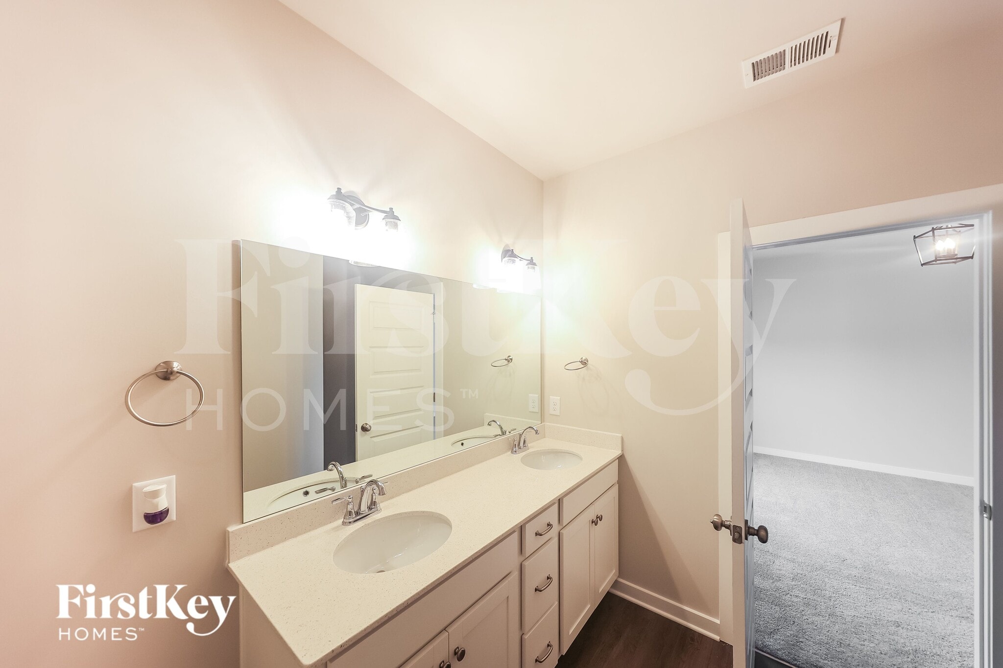 Building Photo - 30 Co Rd 1702