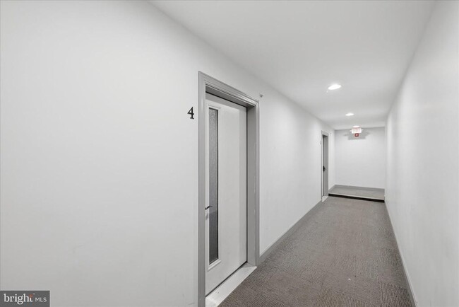 Building Photo - 443 Millwood Ave