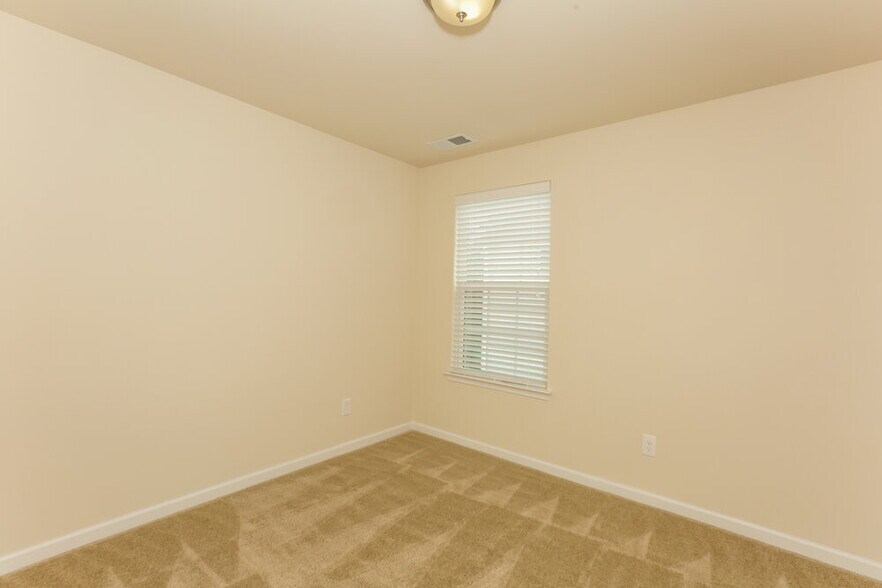 Building Photo - 1291 Farm Branch Dr SW