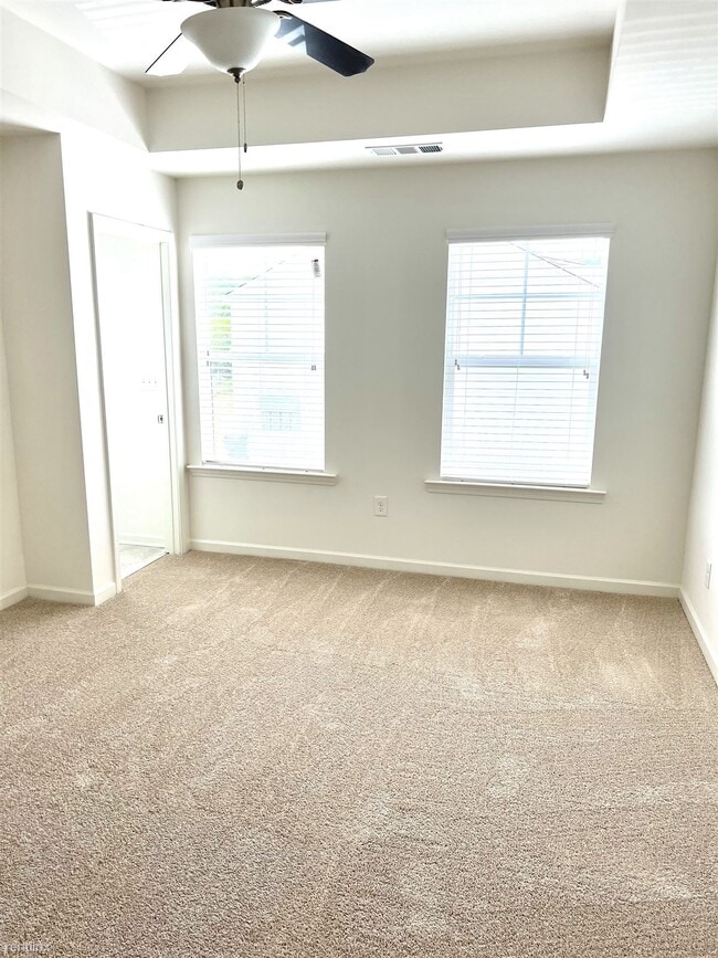 Building Photo - 2 br, 2.5 bath Townhome - 911 Ambient Way