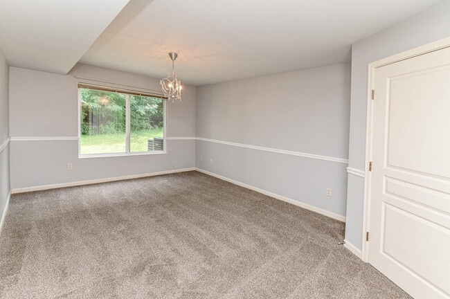 Building Photo - 559 Rivers Breeze Dr