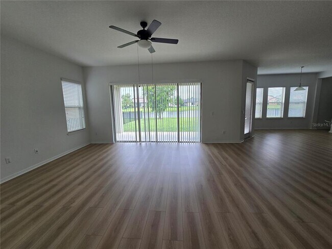 Building Photo - 11839 Cross Vine Dr