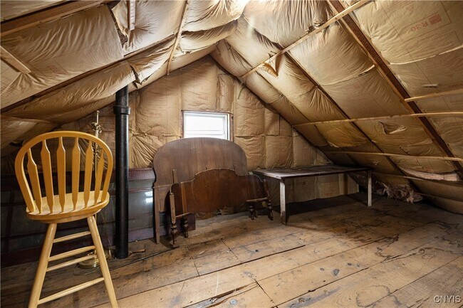 Building Photo - 144 Durston Ave