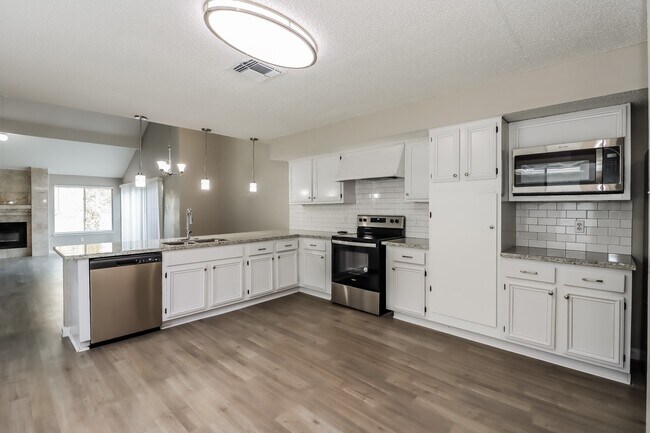Building Photo - 2714 Ashford Trail Dr