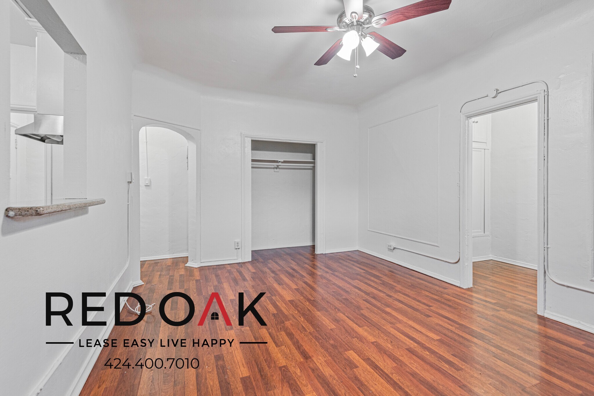 Building Photo - 849 S Oxford Ave