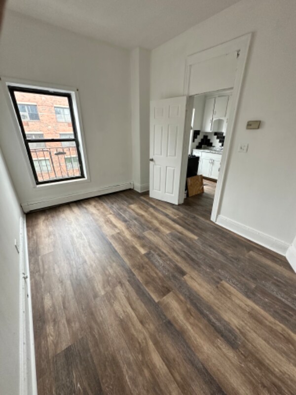 Building Photo - 27 Sherlock Pl