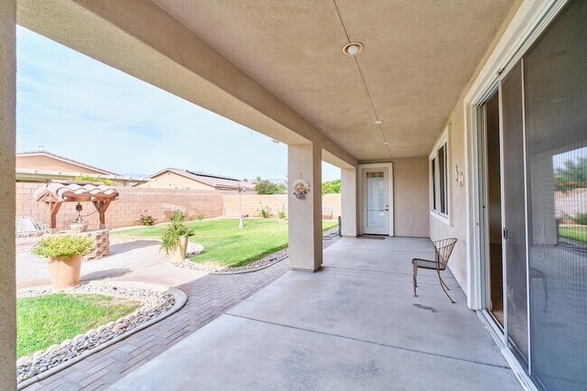 Building Photo - 82950 Vincent Dr