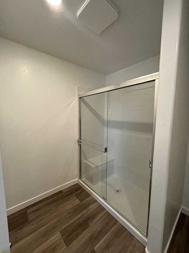 Building Photo - Newly Built Home located SE Visalia!  Coming Soon!