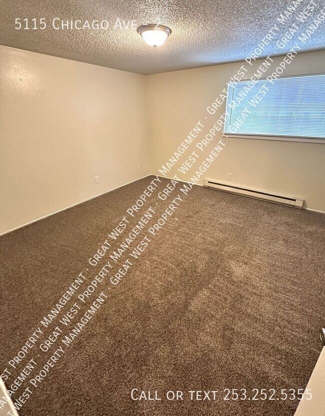 Building Photo - 5115 Chicago Ave SW