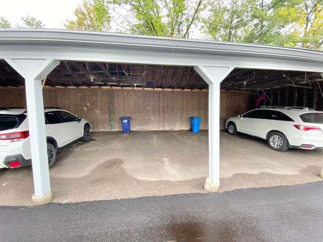 Building Photo - 180 Ledgewood Cir