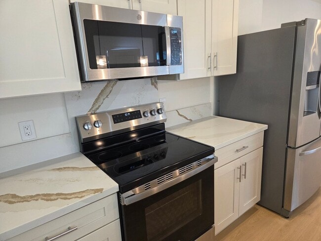 Building Photo - Brand New Two Bedroom Two Bathroom ADU