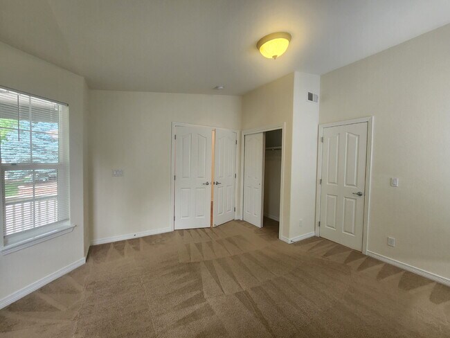Building Photo - Beautiful 4 Bedroom Home In Beacon Point! Cherry Creek Schools!