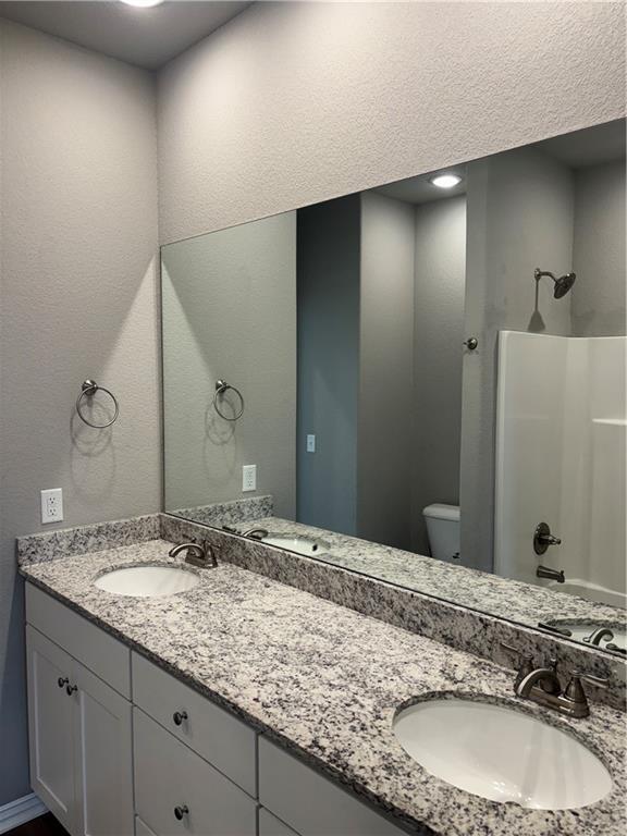 Building Photo - 321 Grove Ln