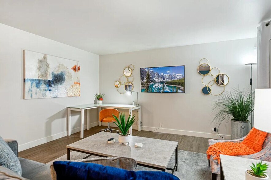 Building Photo - 540 104th Ave SE