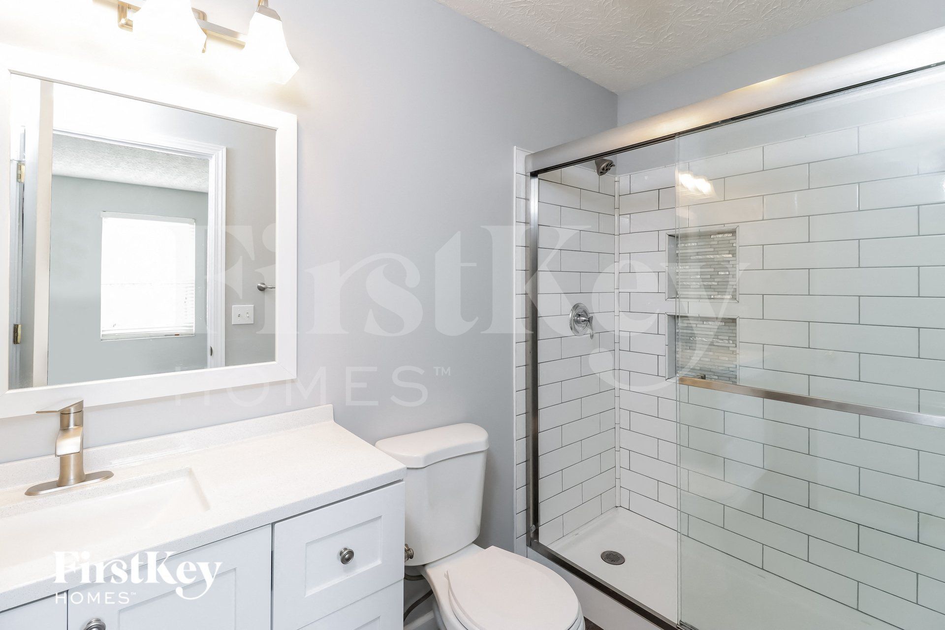 Building Photo - 421 Martin Ave