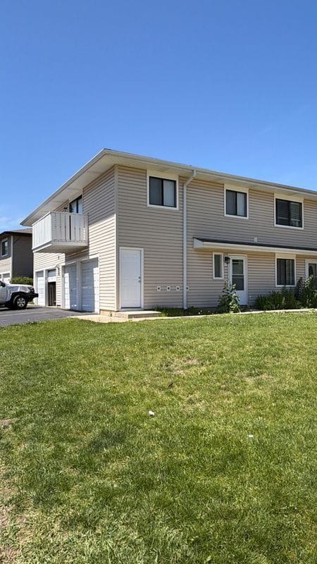 Building Photo - 29W603 Winchester Circle, 4