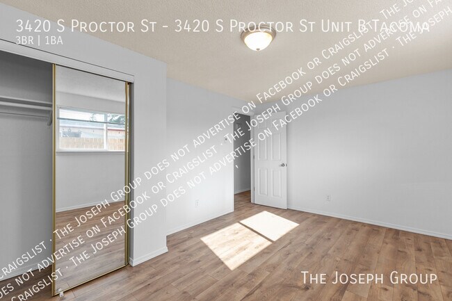 Building Photo - 3420 S Proctor St