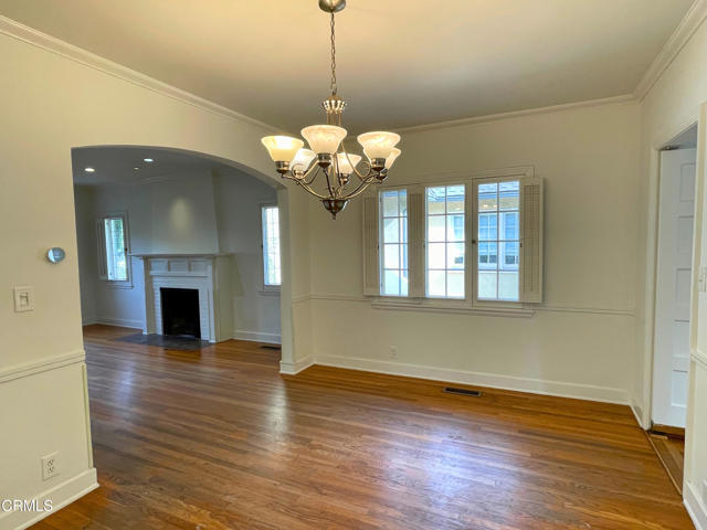 Building Photo - 31 Oak Knoll Gardens Dr