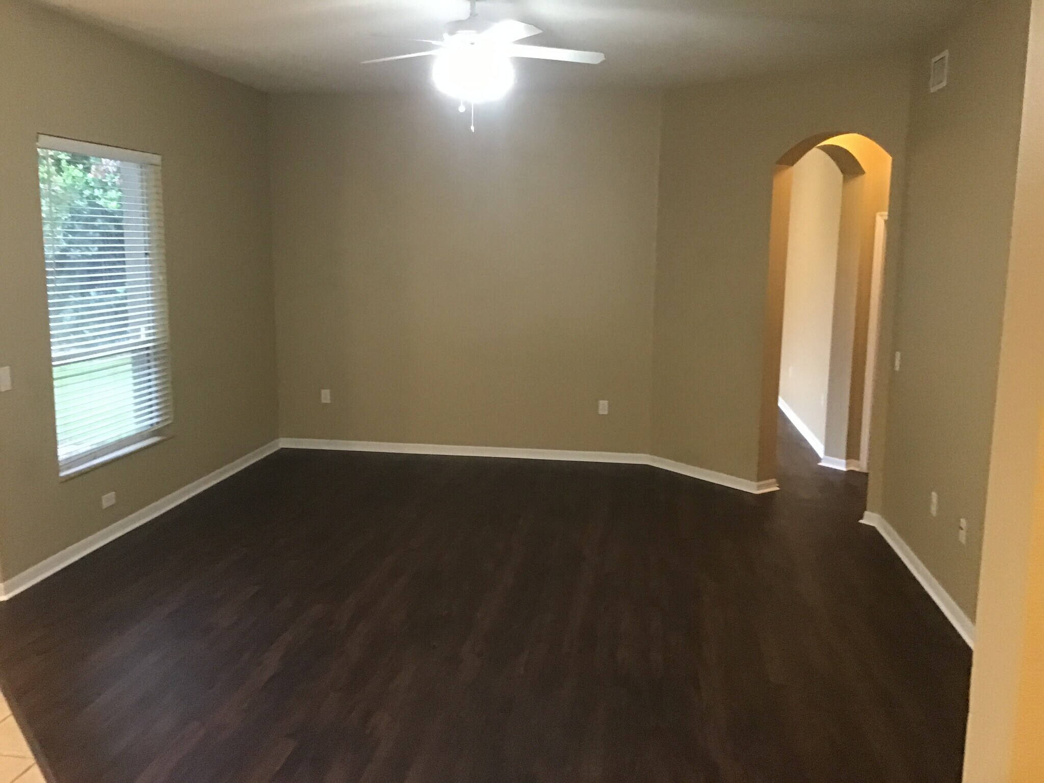 Building Photo - 16150 Bridgepark Dr