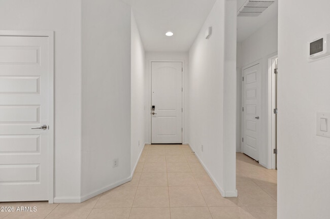 Building Photo - 3065 E Riding Boot Wy