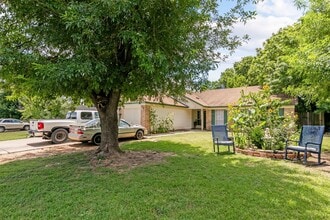 Building Photo - 1901 Prairie Knoll Ct