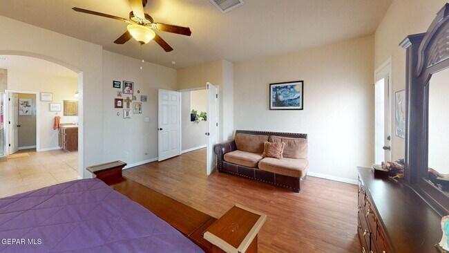 Building Photo - 7350 La Casa Way