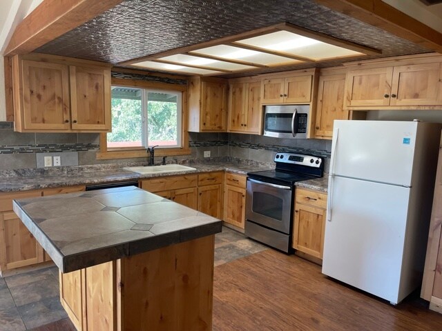 Building Photo - 32339 Success Valley Dr