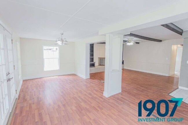 Building Photo - 9212 S McKinley Ave
