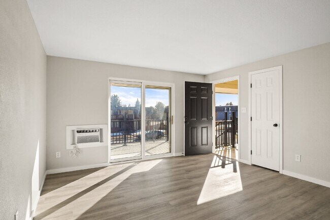 Building Photo - 2418 Pattison Ave