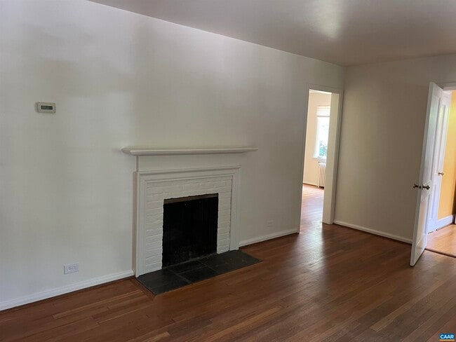 Building Photo - 1429 Gentry Ln