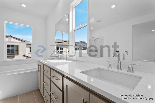 Building Photo - 146 W Ft Bragg Pl