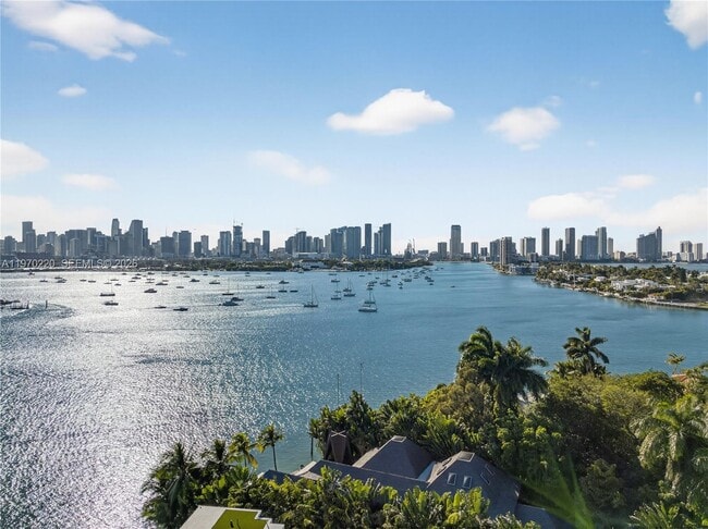 Building Photo - 14 W San Marino Dr