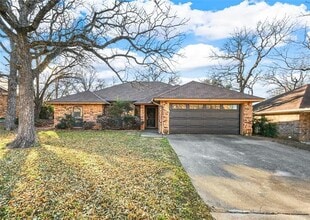 Building Photo - 2108 Preakness Ct
