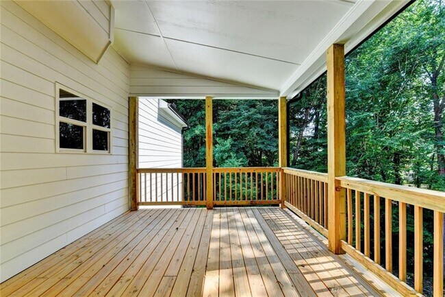 Building Photo - 9135 Fox Trail Ln