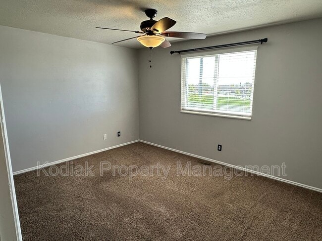 Building Photo - 1941 Jenny Ln.