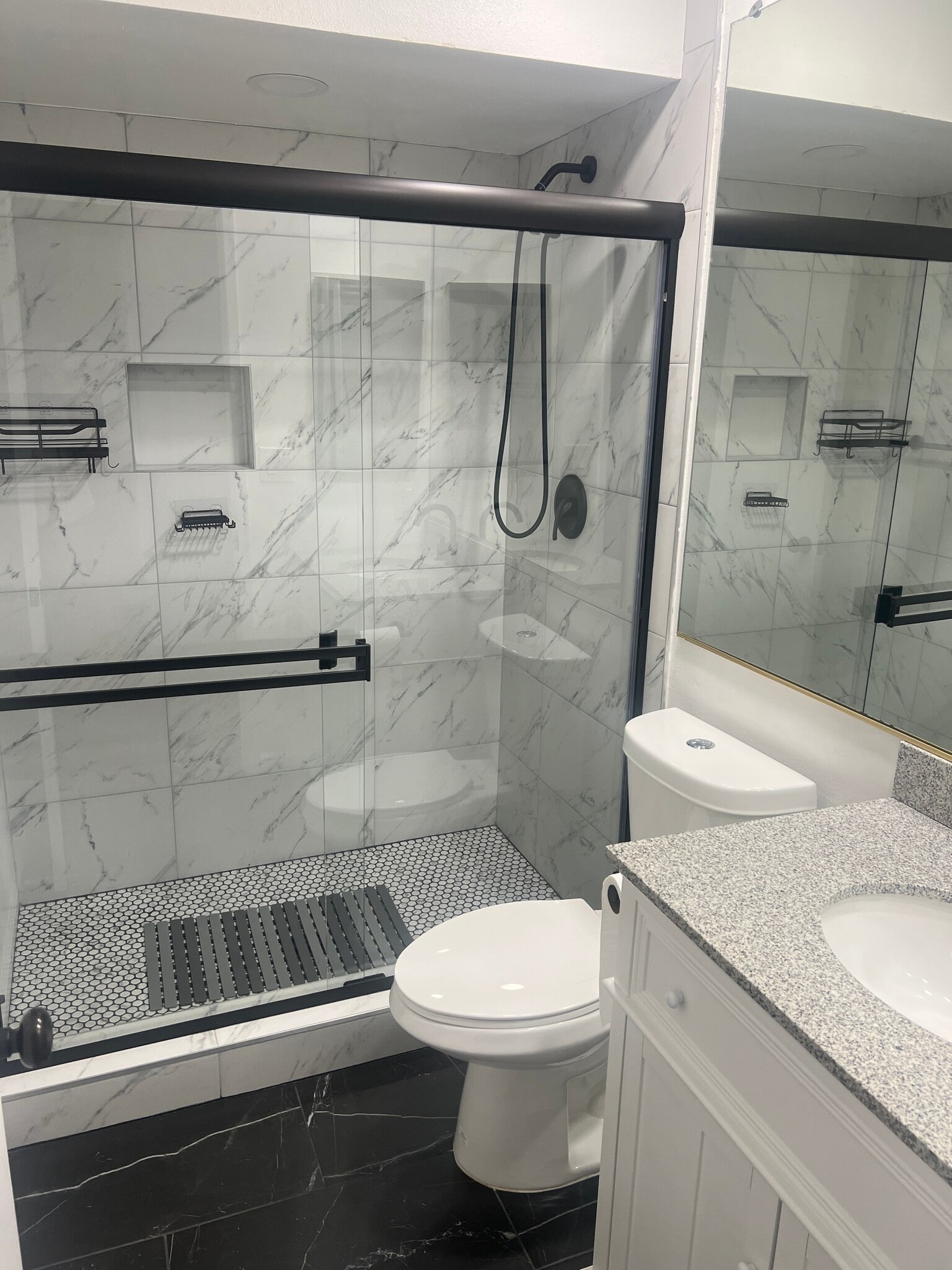 Building Photo - 8470 Winnetka Ave