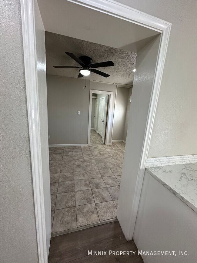 Building Photo - 1712 27th St