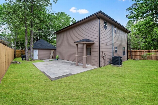 Building Photo - 3718 Treasure Island Dr