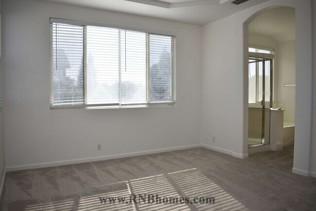 Building Photo - 2108 Macaw Ln