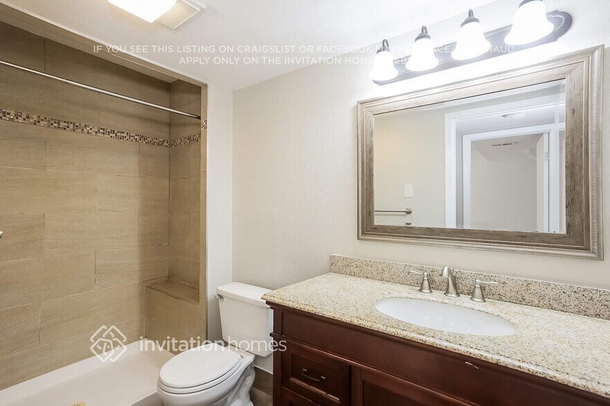 Building Photo - 4110 S Laredo Way