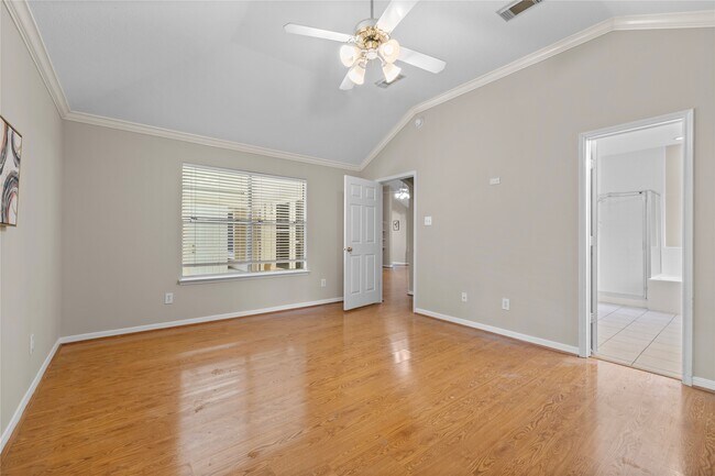 Building Photo - 8619 Bridge Park Dr