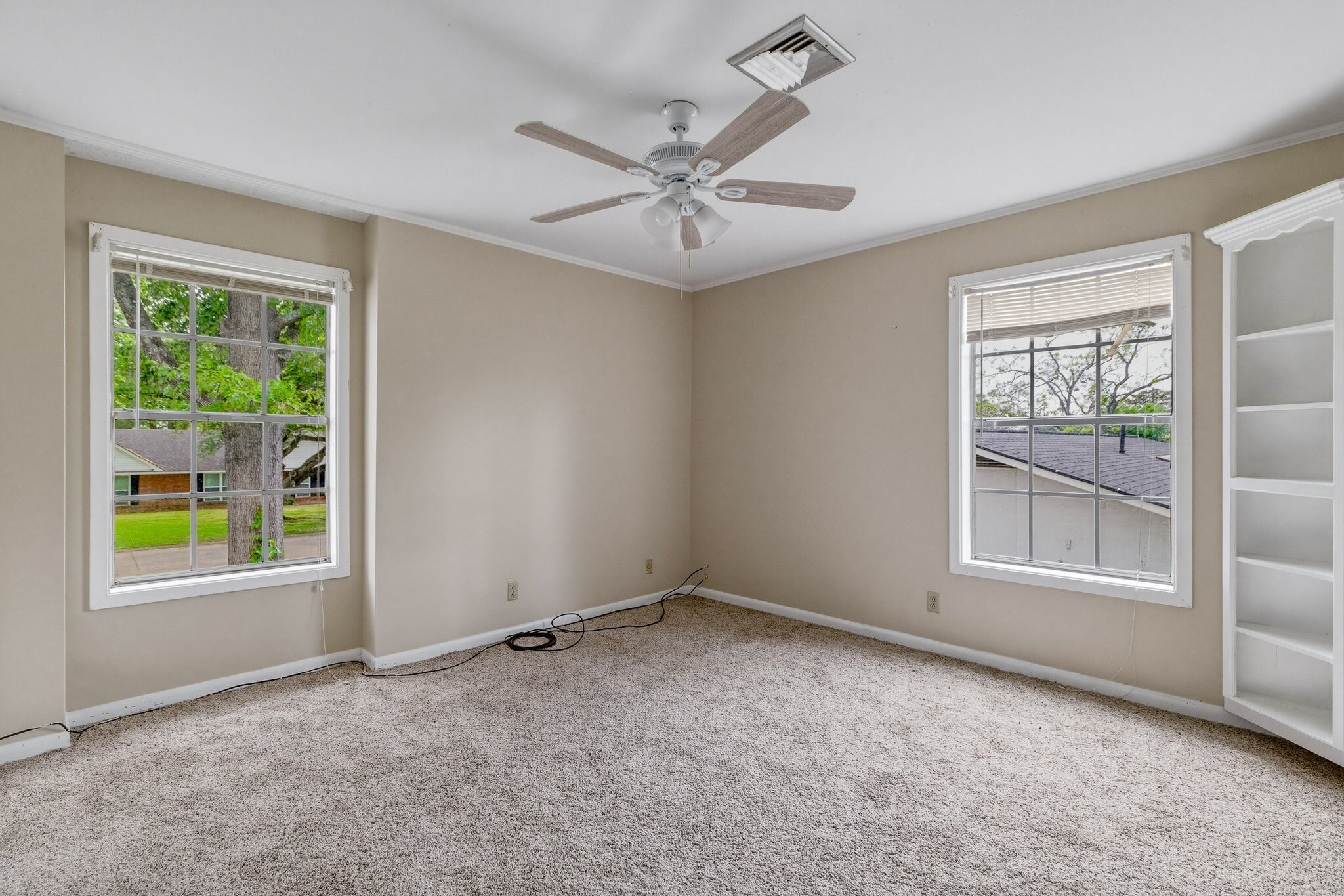 Building Photo - 103 Pecan Bayou Dr