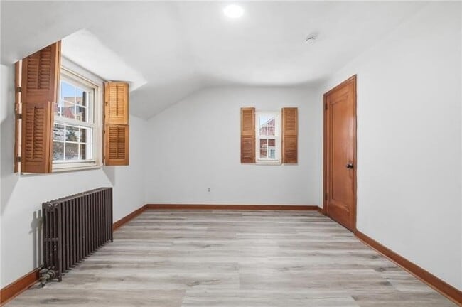 Building Photo - 3841 Lawnview Ave